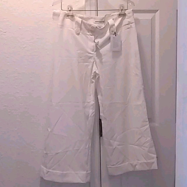 Express Design Studio Cuffed Capris